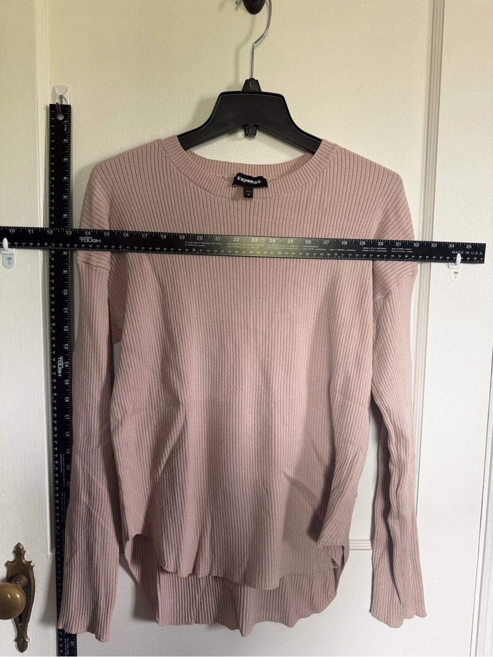 Express Long-Sleeve Ribbed Top in Light Mauve